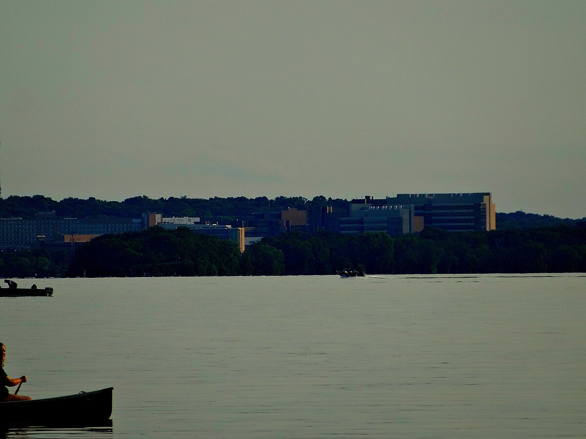 UW Carbone Cancer Center